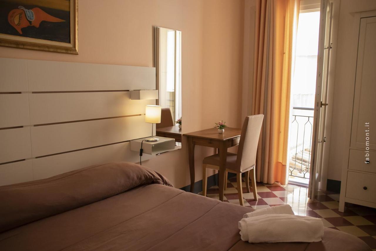 Casa De Rollo Bed & Breakfast Noto Exterior foto